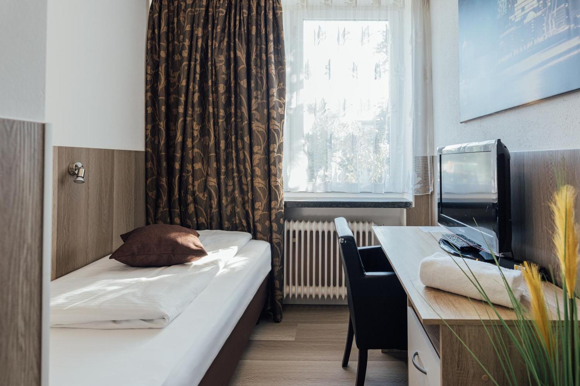 Hotel Hanseat Hamburgo Exterior foto
